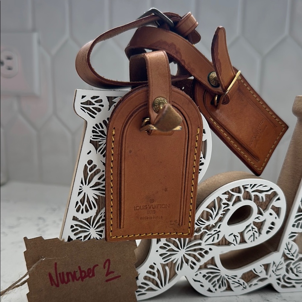 LV#2 ~ Louis Vuitton Brown Leather Luggage Tags and Straps & Poignet - Picture 11 of 14